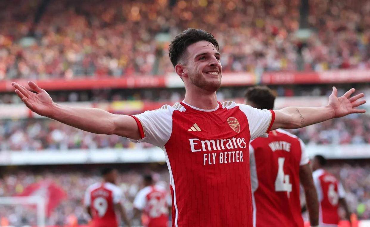 雷火电竞官网-阿森纳新季获赞誉，球员表现亮眼